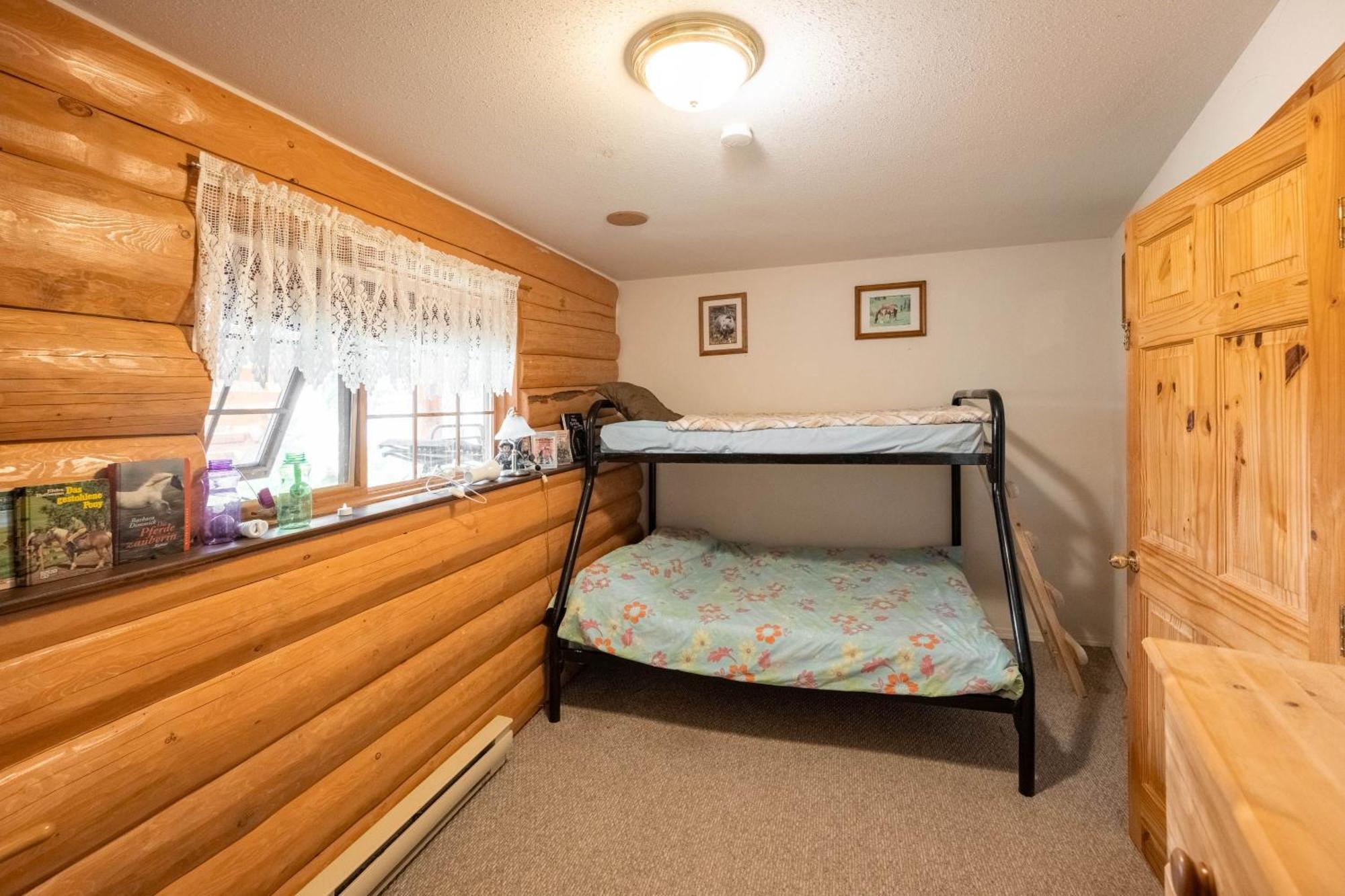 Bridge Lake Beaver Guest Ranch מראה חיצוני תמונה